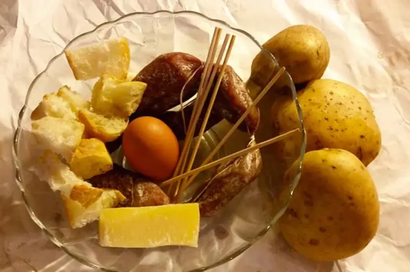 Spiedini Di Cinghiale E Pecorino