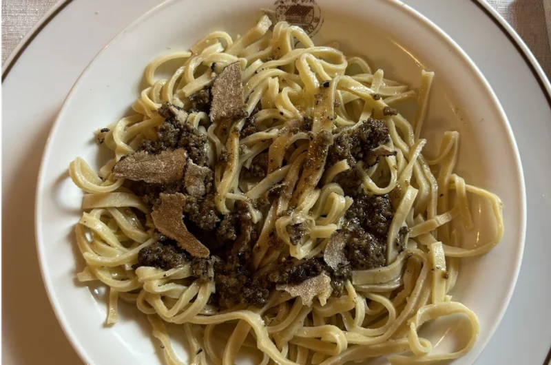 Tagliatelle al tartufo nero